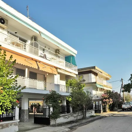 Themis 45 Steps From Beach - Halkidiki Apartment